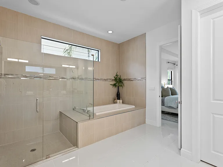 5603 Delacroix Ter — Photo 21