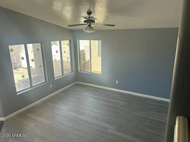 3 bed, 2.5 bath, 1740 sqft, $2,395 — Photo 2