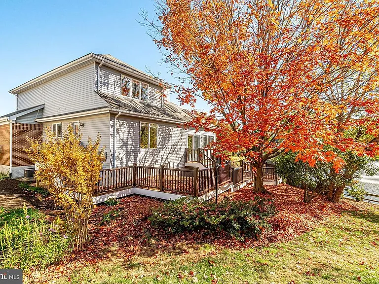 6505 Gretna Green Way — Photo 41
