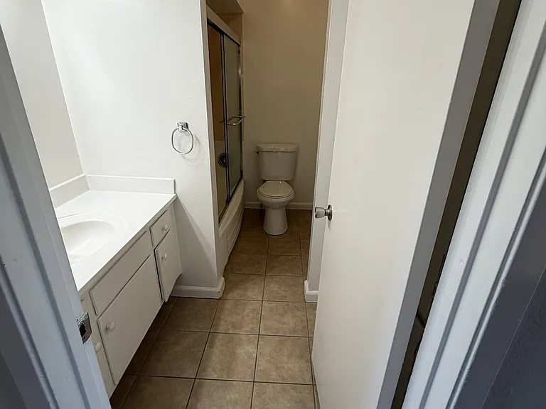 The Franciscan Apartments — Photo 22
