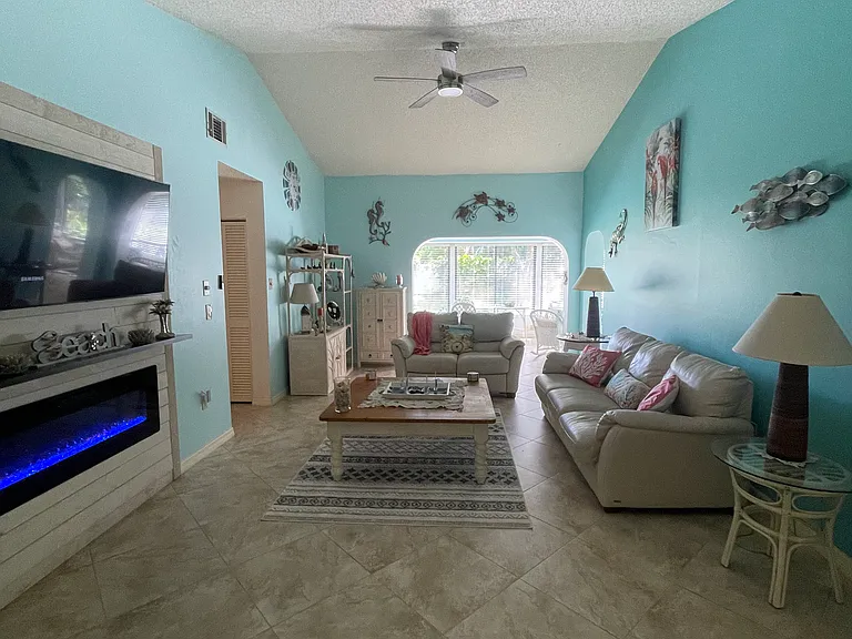 243 Southampton Ln #273 — Photo 16