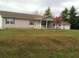 15616 E Clarksville Rd, Marshall, IL 62441