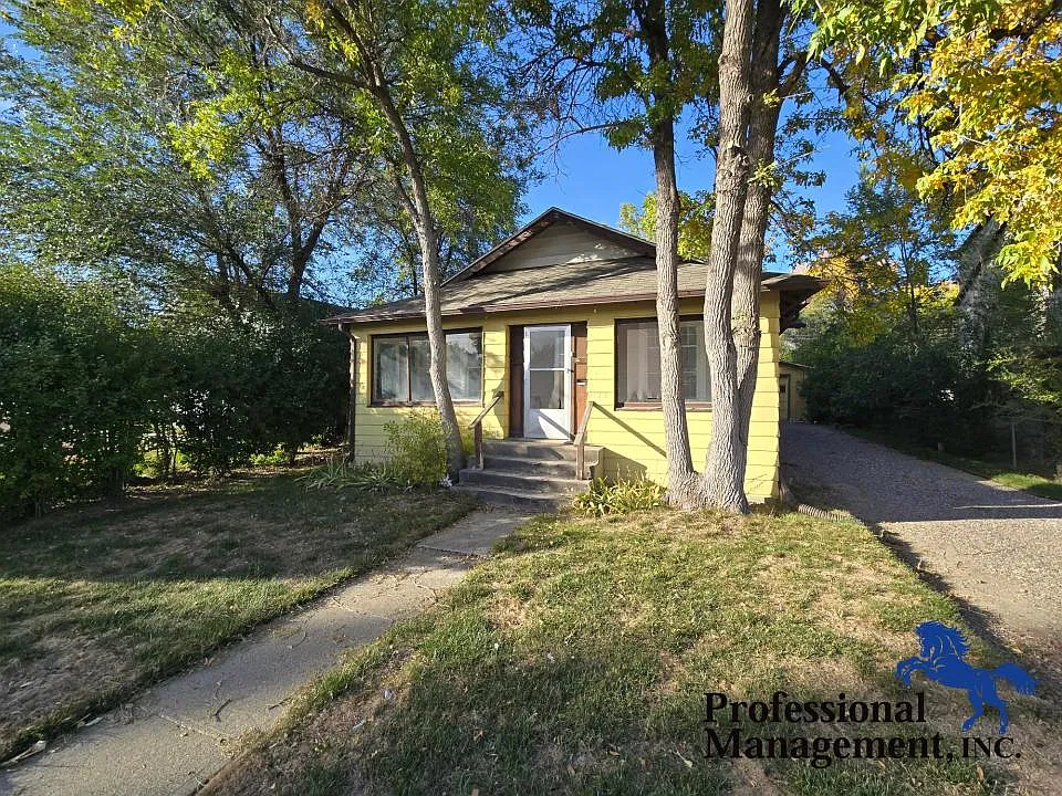 2 bed, 1.0 bath, $1,495 — Photo 1