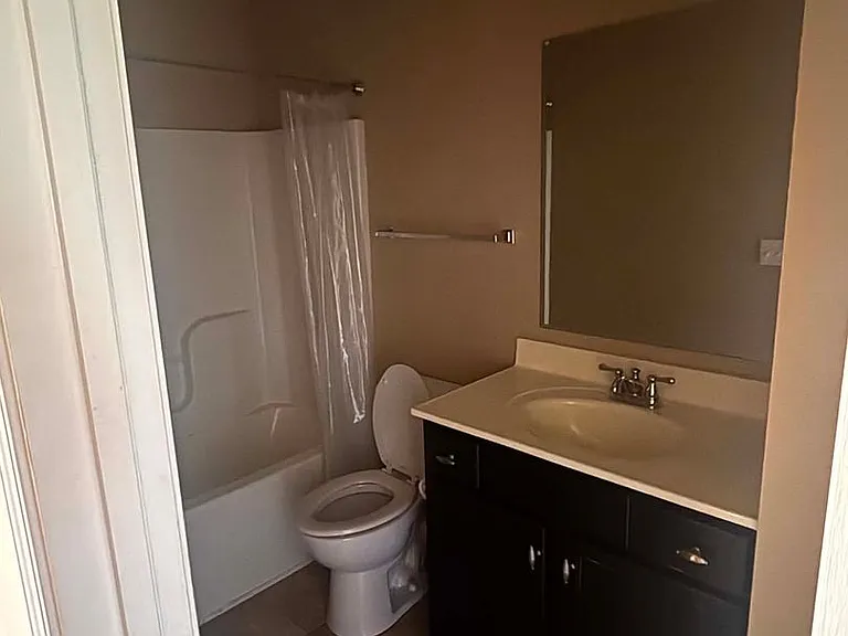 2127 Village Run — Photo 15