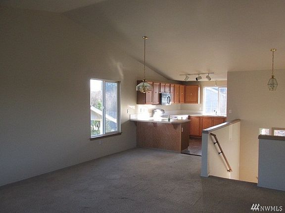 5th image of 015650 91st Way SE