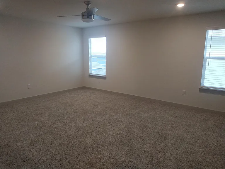 10705 Meris Ln — Photo 12