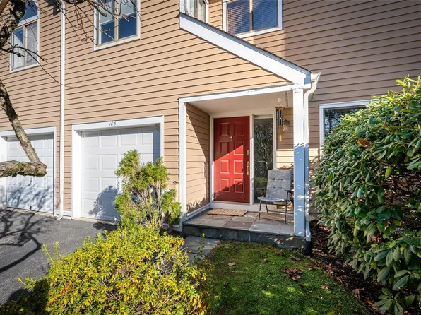 105 Rambling Brook Road, Chappaqua, NY 10514