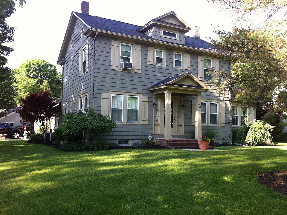 1st image of 401 Salt Springs St