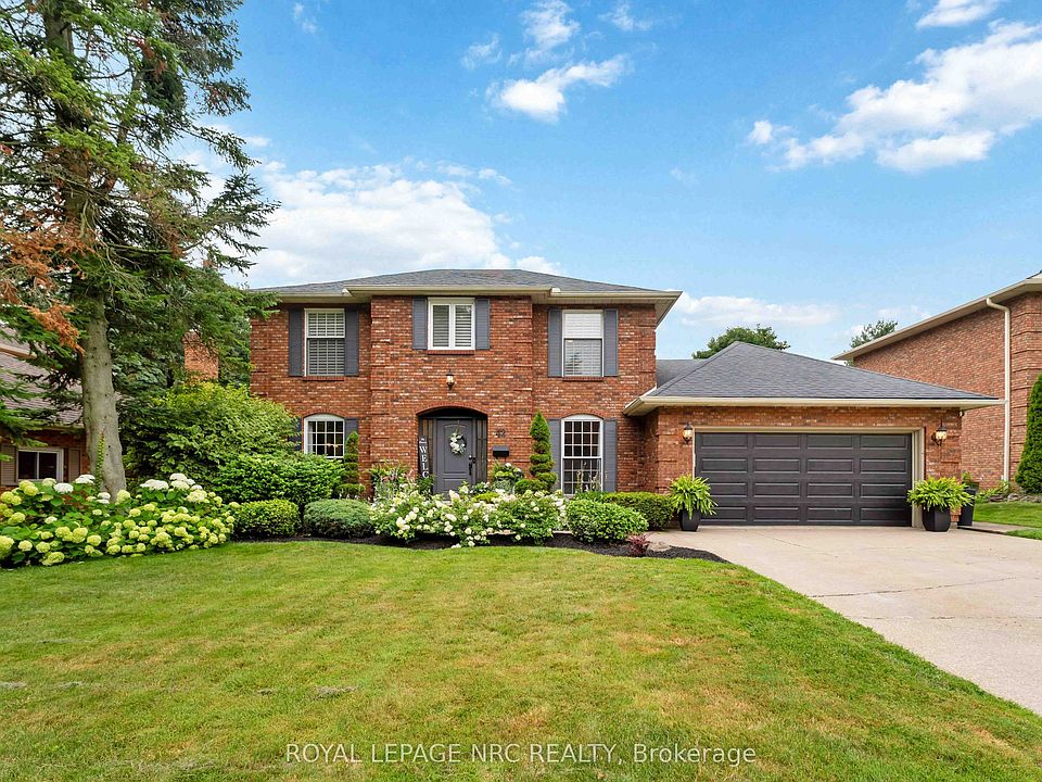 1st image of 42 Foresthill Cres