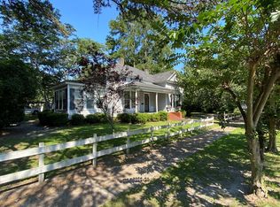 414 S Hutchinson Ave, Adel, GA 31620
