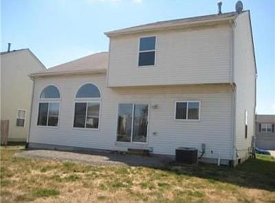 2nd image of 7337 Royal Troon Dr