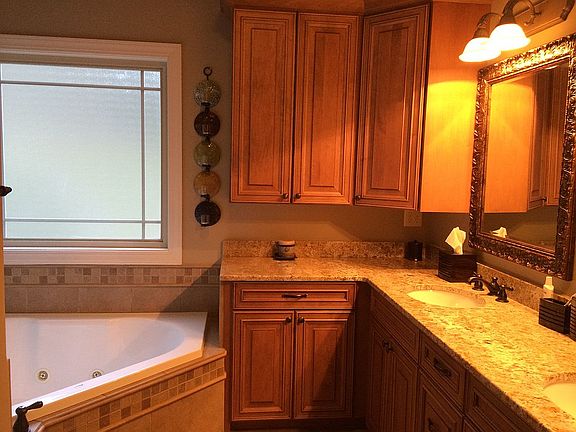 4th image of 164 Glen Eagles Ln