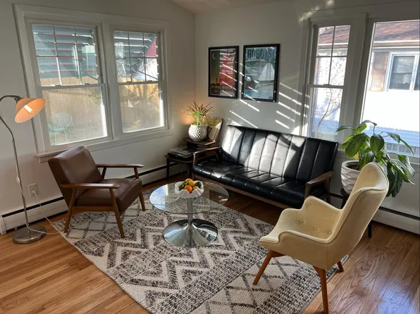72 Victoria St, Providence, RI 02909
