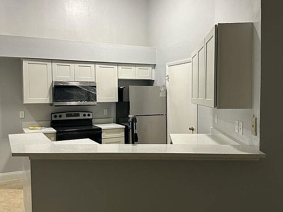 3rd image of 9999 Summerbreeze Dr APT 715