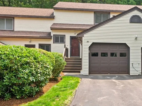 20 Centercrest Dr, Tyngsboro, MA 01879