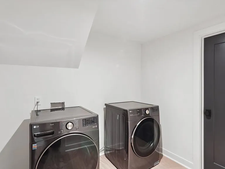 1007 Somerset Dr NW — Photo 20