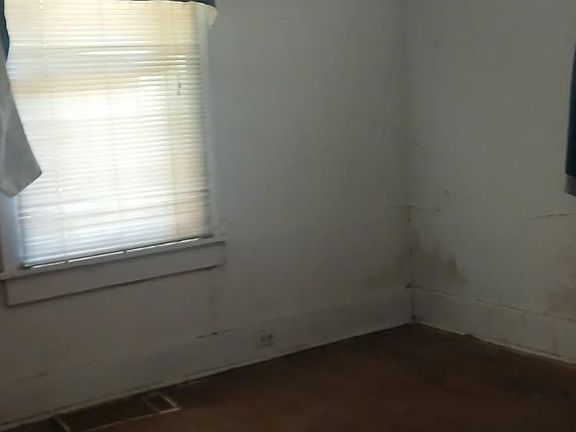 5th image of 1404 Preston St