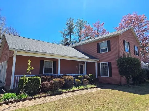 517 Robertson Ln, Danville, VA 24540