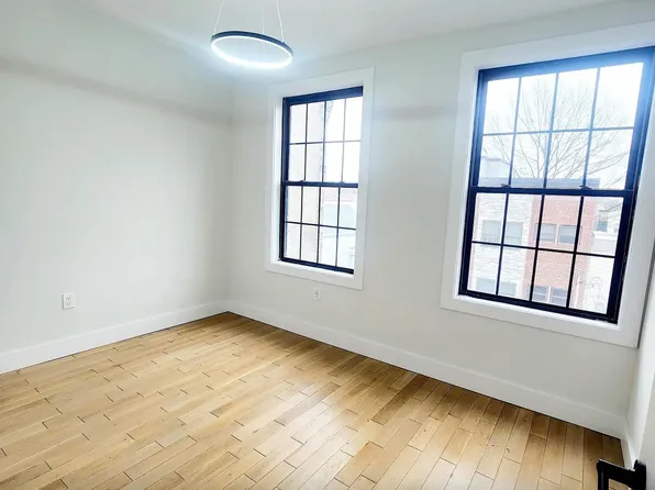 131 Hopkins Avenue image 13 of 15