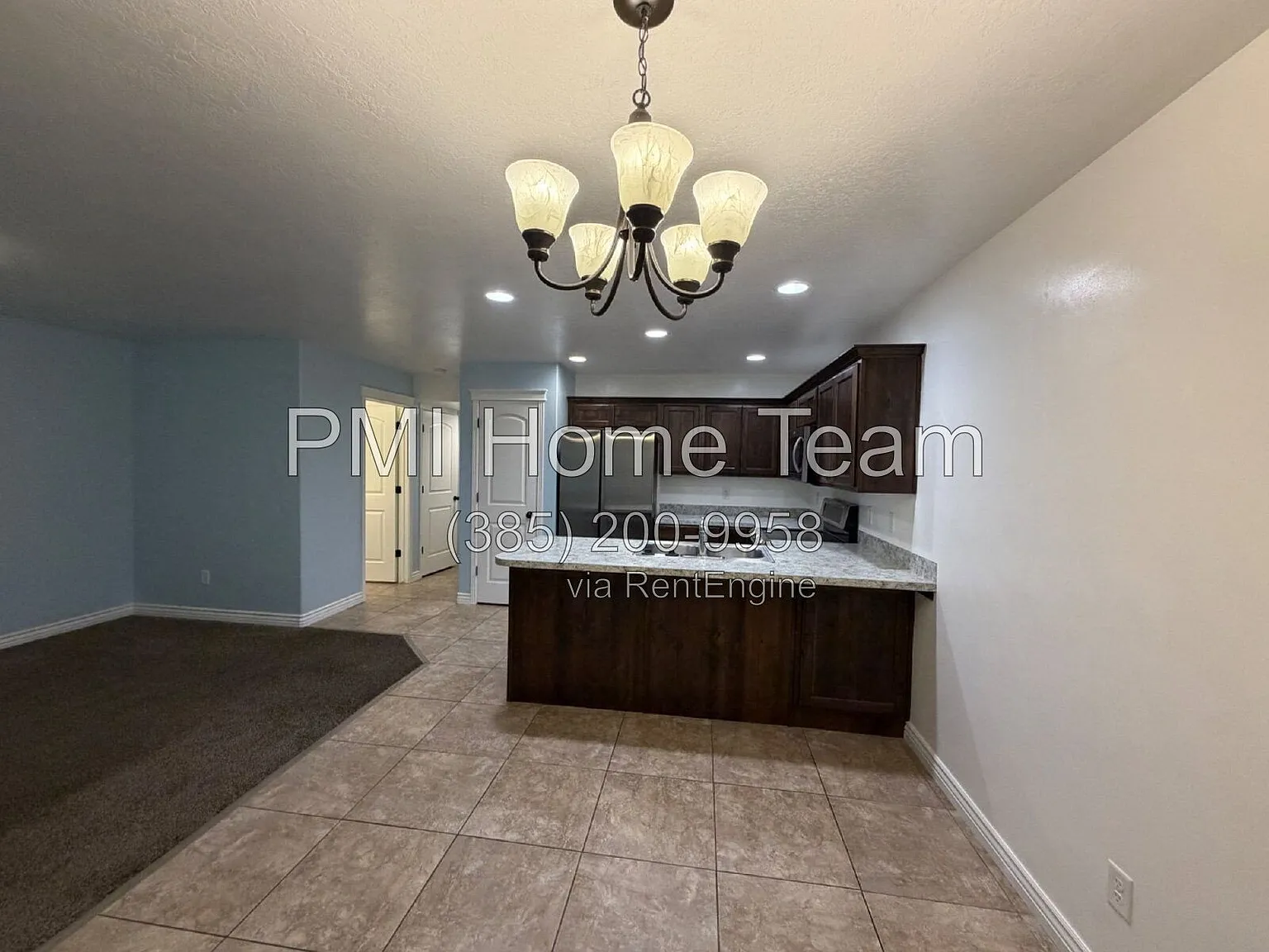 3 bed, 2.5 bath, 1362 sqft, $1,995 — Photo 3