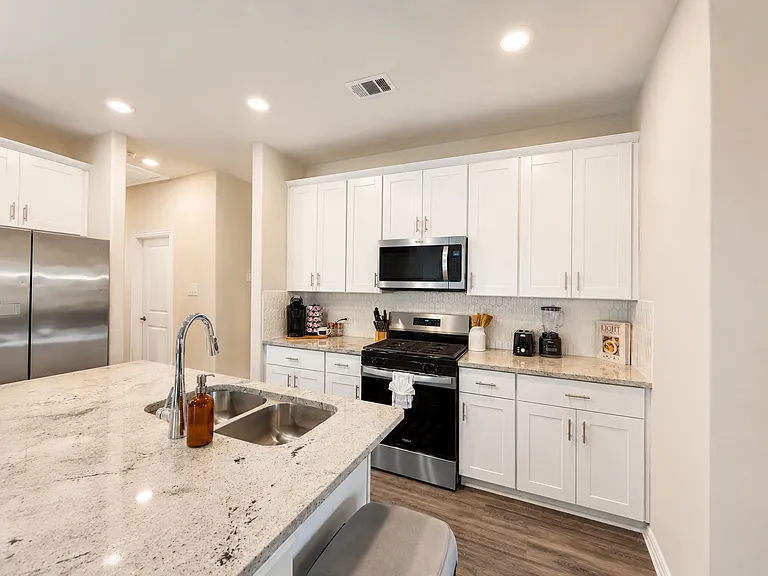 3802 Cisco Dr — Photo 9