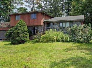 2 Lakeside St, Salem, NH 03079