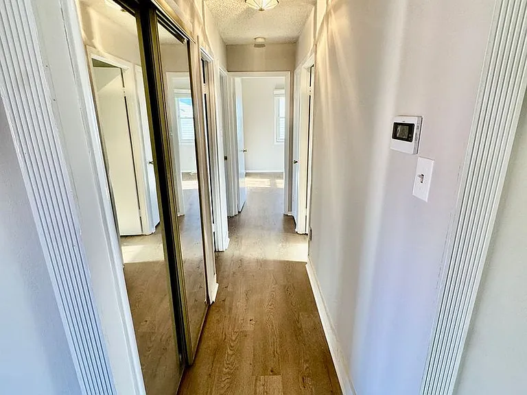 77 Executive Ln — Photo 13