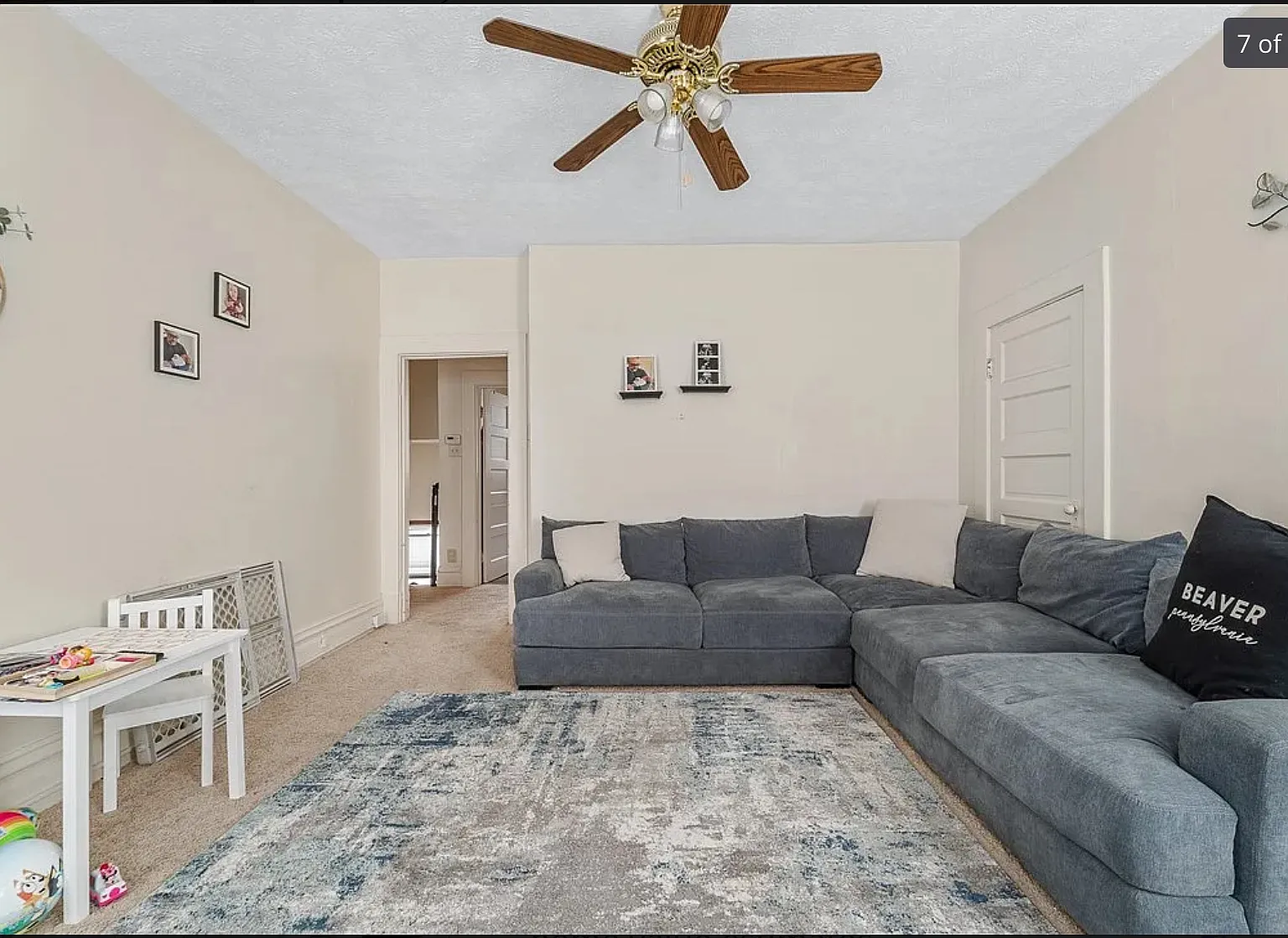 3 bed, 1955 sqft, $1,000 — Photo 1