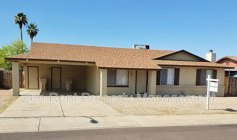 5233 W Altadena Ave — Photo 1