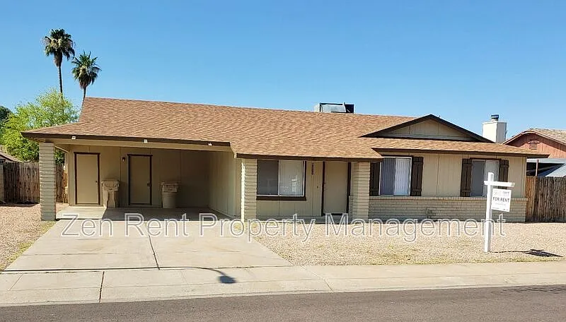 5233 W Altadena Ave