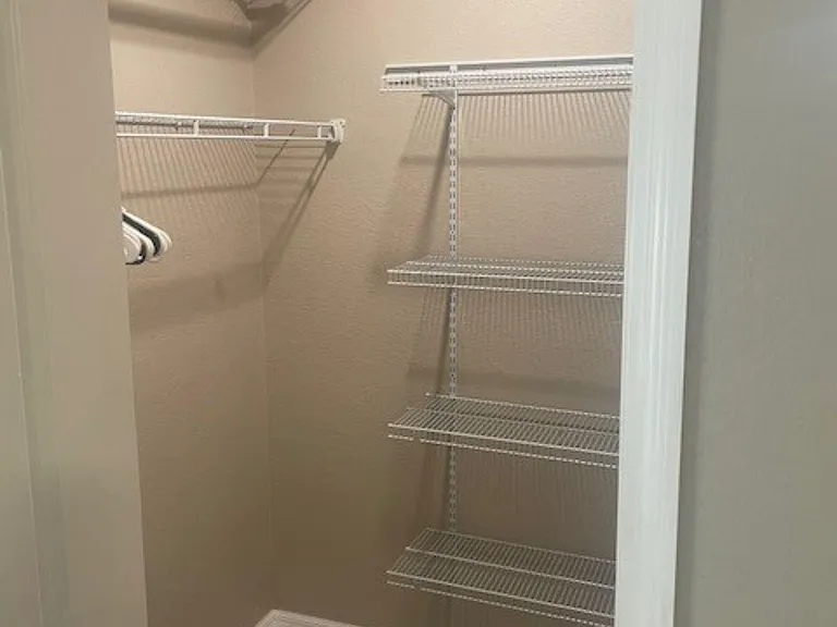 Main bedroom walk-in closet