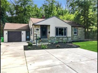 5332 Wilson Mills Rd, Highland Heights, OH 44143