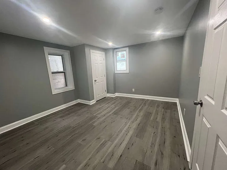 106 Lawrence St #1 — Photo 3