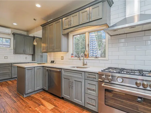 33 Wellington Court image 15 of 39