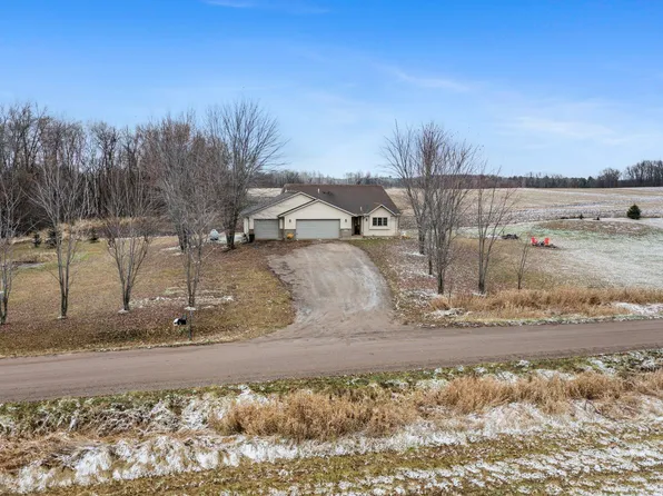 1829 400th Ln NE, Stanchfield, MN 55080