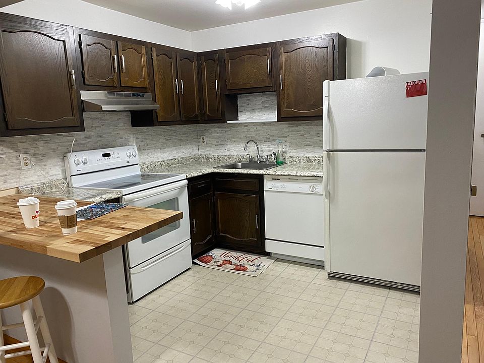 1st image of 31C Patterson Village Ct #31C