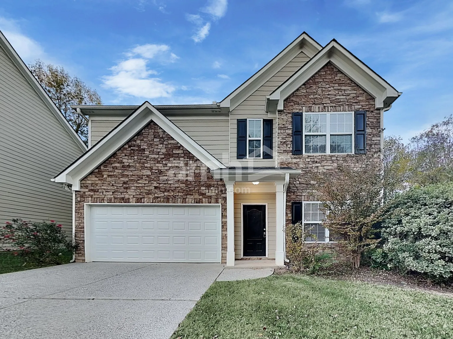 4 bed, 2.5 bath, 1897 sqft, $2,015 — Photo 1