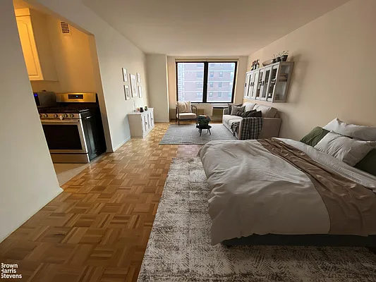 Rented by Brown Harris Stevens | media 3