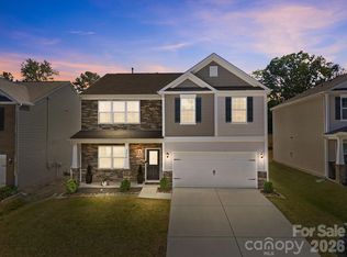 3016 Platinum Pointe Dr, Charlotte, NC 28227