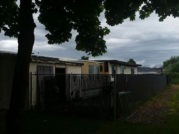 5th image of 20215 E Nora Ave