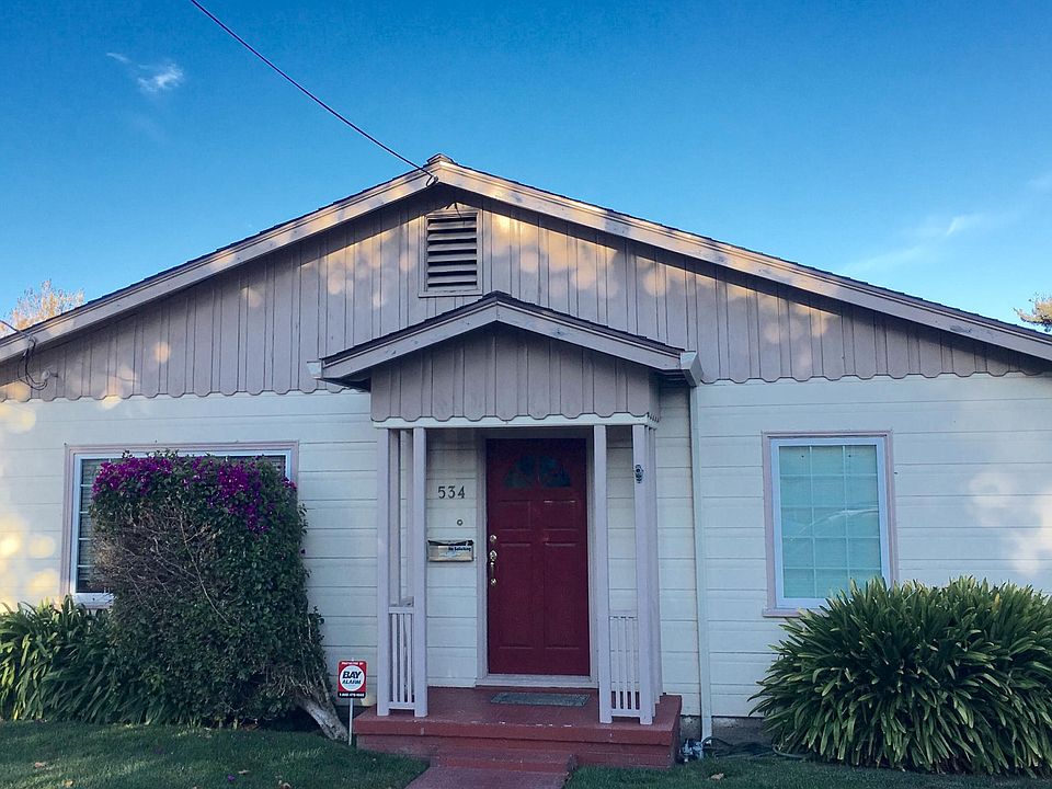 2nd image of 534 Hazel Ave