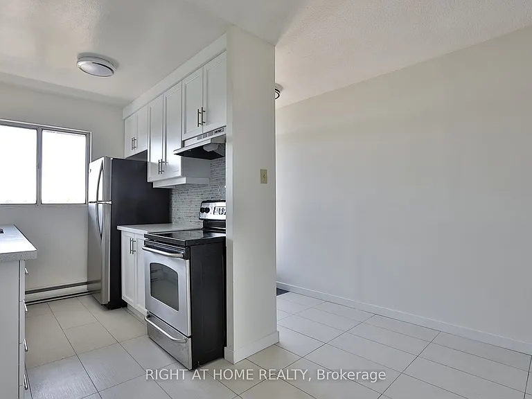 35 Sunny Glenway #302 — Photo 6