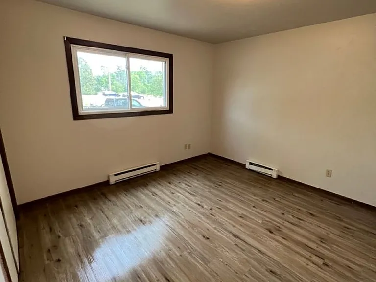 2802 Jelinek Ave — Photo 9