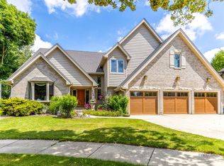 2768 Glendower Ter, Elgin, IL 60124