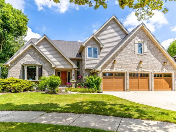2768 Glendower Ter, Elgin, IL 60124