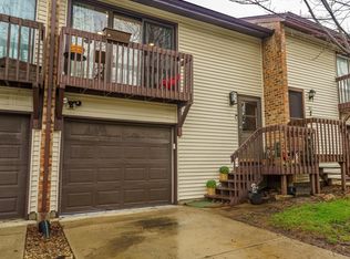 317 Ozark Dr, Bolingbrook, IL 60440