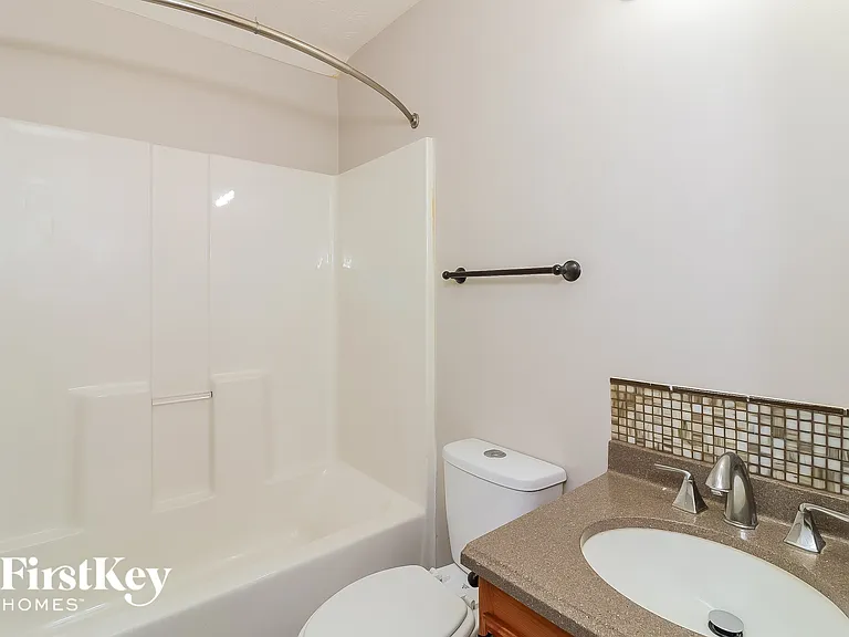 813 Winsap Dr — Photo 14