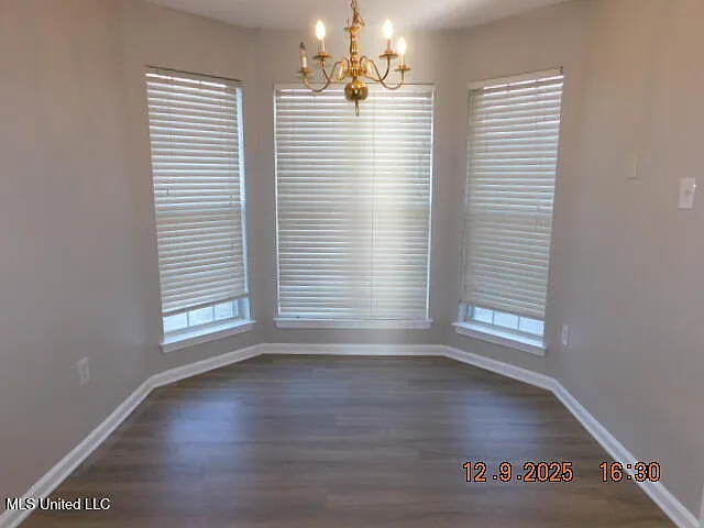 Building Photo - 5381 Peppermill Dr