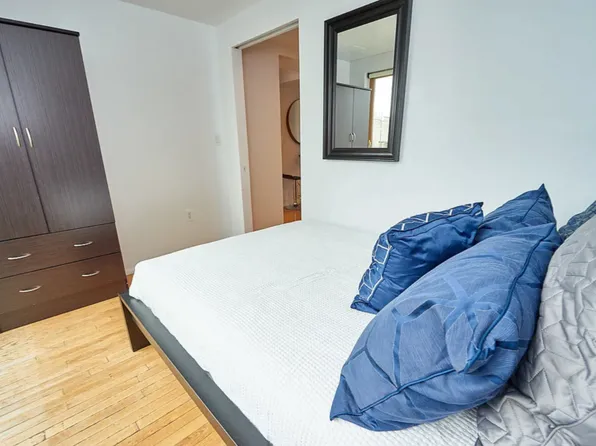 212 East 10th Street image 5 of 15