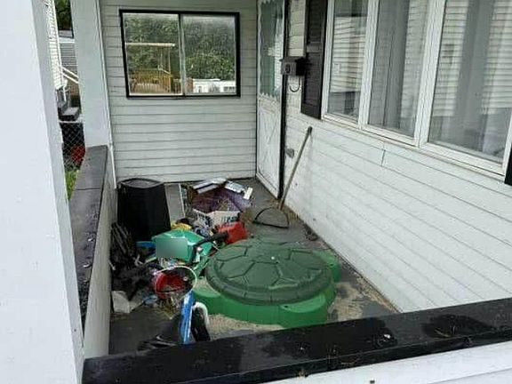 5th image of 1435 Walnut Ave